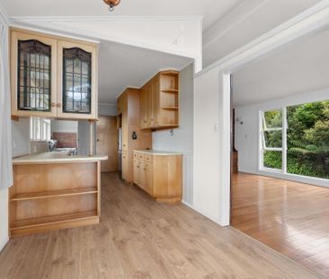 Sunlit Character Home - Photo 1