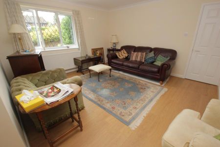 Ainsdale Way, Woking, Surrey, GU21 - Photo 3