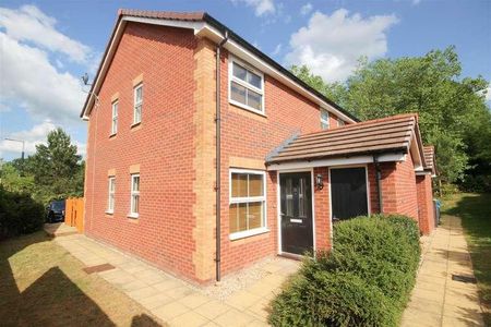 Haywood Road, Warwick, CV34 - Photo 2