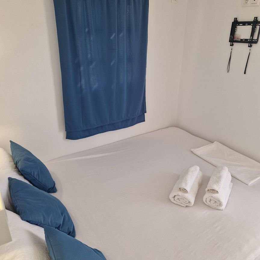 Ενοικίαση κατοικίας, 12 τ.μ., Τήνος, 300 € - Photo 1