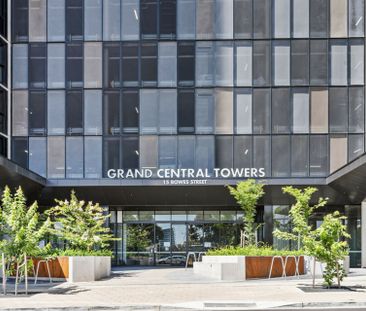 Grand Central Beauty - Photo 5