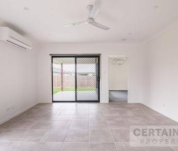 Beautiful family home! - Photo 1