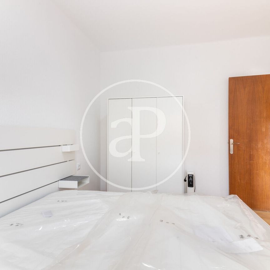 Apartment for Rent in Sants District - Photo 1