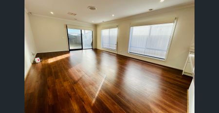 When You Require Style, Sophistication & Location! - Photo 2