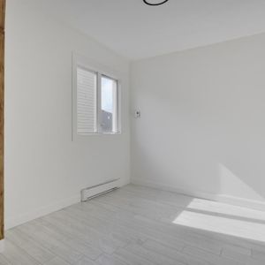 Appartement lumineux à louer dans Vanier - Photo 2