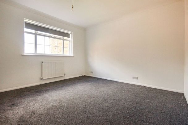 Gorselands, Harpenden, AL5 1QY - Photo 1