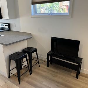 Immeuble - 797-805 King-george 3 ½ à Louer – Entièrement Meublé Et Tout Inclus - Photo 3