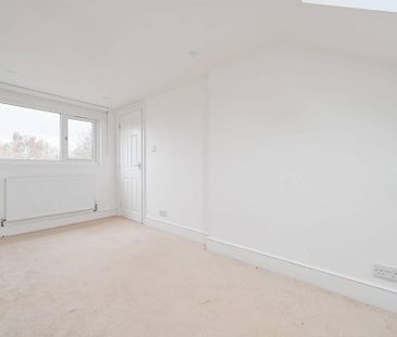 4 bedroom terraced house to rent - Photo 6