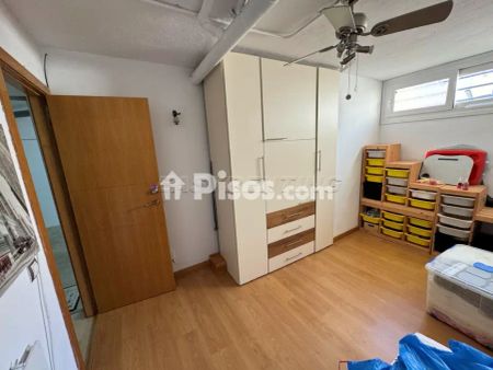 Chalet adosado en alquiler en Calle Los Monteros - Photo 3