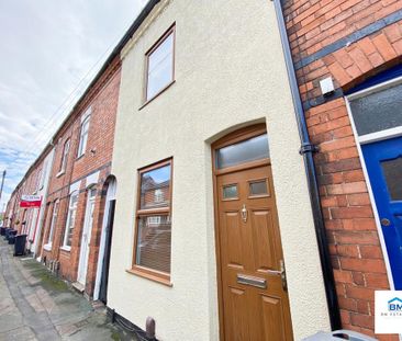 3 bedroom terraced house to rent - Photo 4