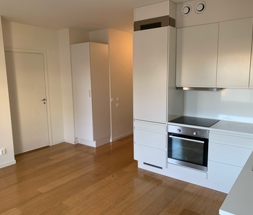 Fyrspannsgatan, Hässelby - Photo 3