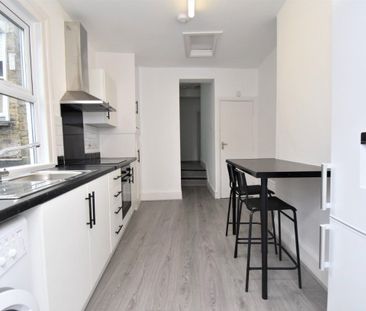 Lakedale Road, London, SE18 - Photo 3