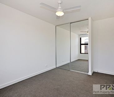 3/2 Marina Drive, Ascot WA 6104 - Photo 4