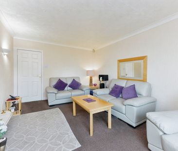 2 Bed Flat, Knapdale Street, G22 - Photo 2