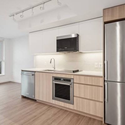 JR.1BR - Brand NEW Building - AMAZING Amenities, Pet Friendly + MORE! - Photo 1