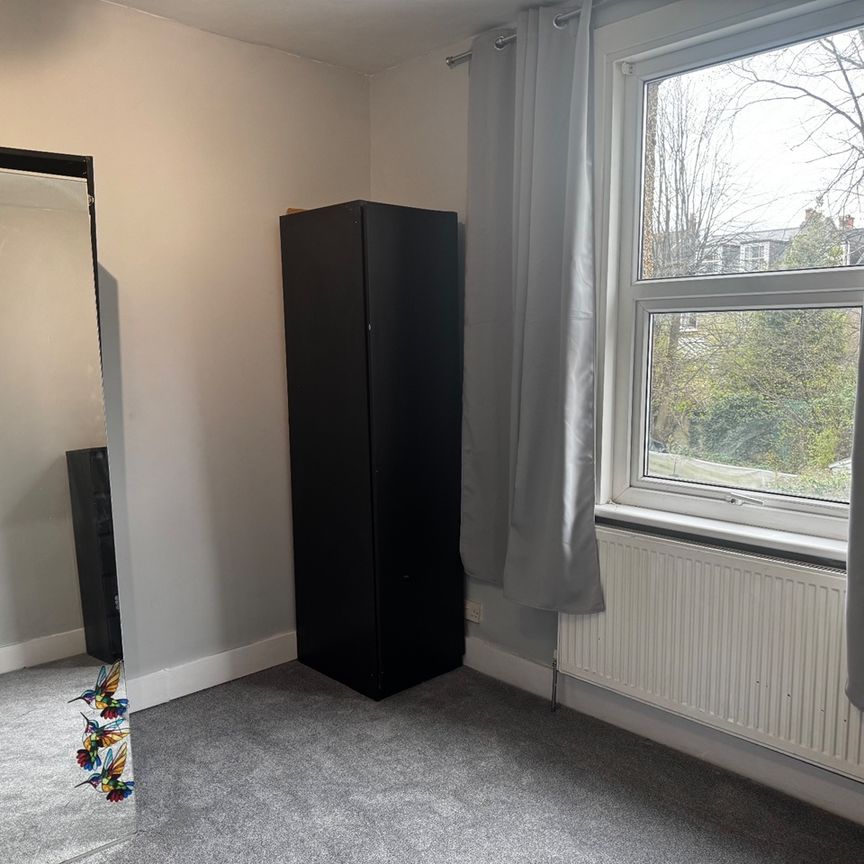 1 Bed Flat, Beech House Road, CR0 - Photo 1