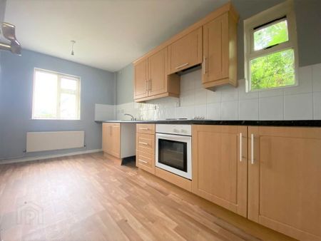 7 Knocklade, Carrickfergus, BT38 8LX - Photo 2