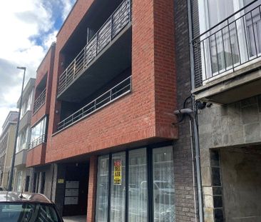 Opgefrist knap appartement op het gelijkvloers, eventueel met garag... - Foto 6