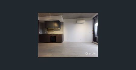 Exclusive Elm & Stone brand new one-bedroom apartment - Photo 3