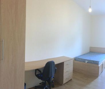 5 bedroom semi-detached house to rent - Photo 5