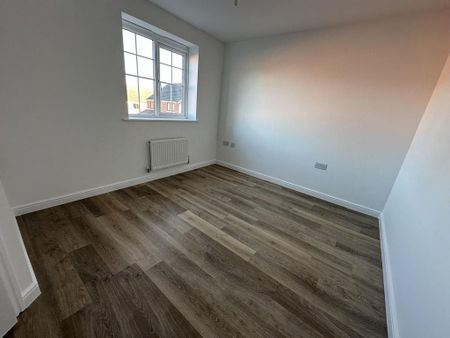 3 bedroom semi-detached house to rent - Photo 4