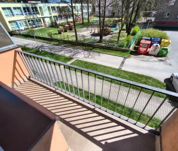 Pronájem 2+1 s balkonem, Maxima Gorkého, Místek - Photo 4