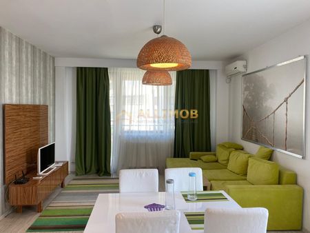 Apartament spatios 2 camere, zona centrala - Fotografie 2