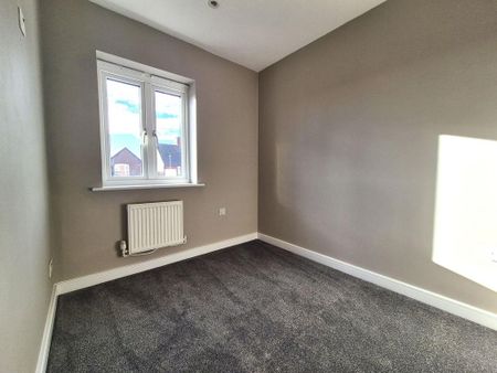 3 bedroom semi-detached house to rent - Photo 4