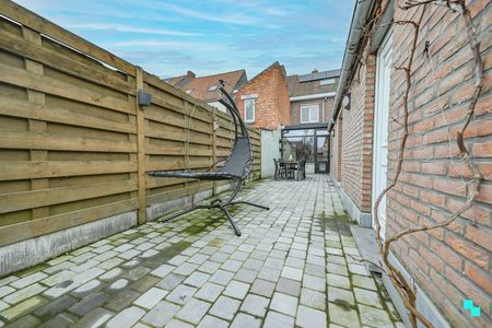 Charmante rijwoning met 3 slaapkamers in hartje Izegem - Photo 5