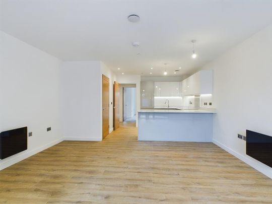 2 bedroom flat to rent - Photo 1