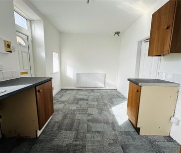 2 bedroom terraced house to rent - Photo 4