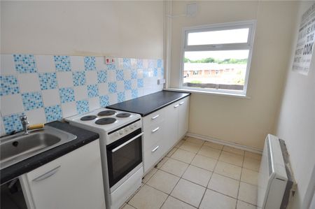 Arrowe Park Road, CH49 0UB, Upton - Photo 4