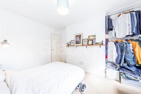 Good size two bedroom located on a sought after location in Crouch End - Photo 5