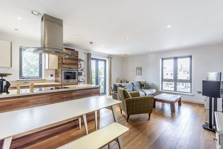 Stratheden Road, London, SE3 - Photo 4