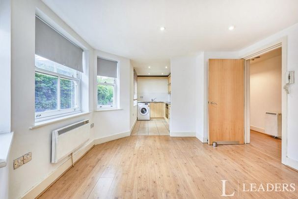2 bedroom flat to rent - Photo 1