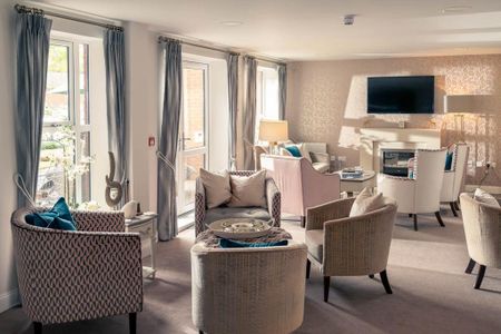 2 bedroom retirement property to rent - Photo 2