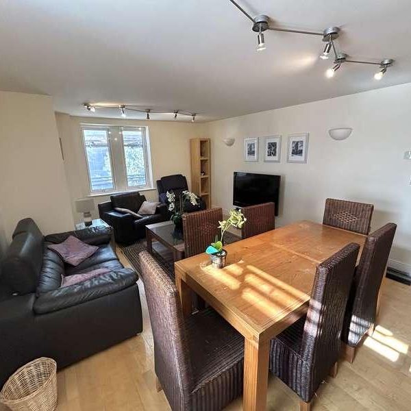 St Nicholas Court, Ipswich, IP1 - Photo 1