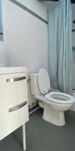 Location Appartement 1 pièce 23m² VERSAILLES 78000 - Photo 3