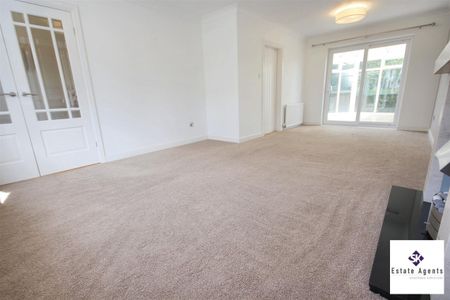 4 Bedroom House - Semi-Detached To Let - Photo 5