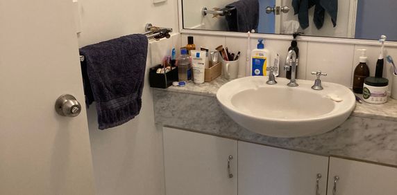 East Perth - Photo 2