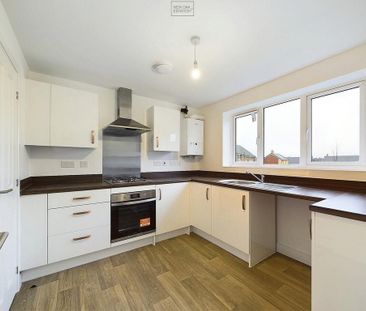 3 bedroom semi-detached house to rent - Photo 6