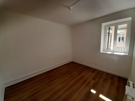 Location Appartement 3 pièces 70m² MACON 71000 - Photo 3