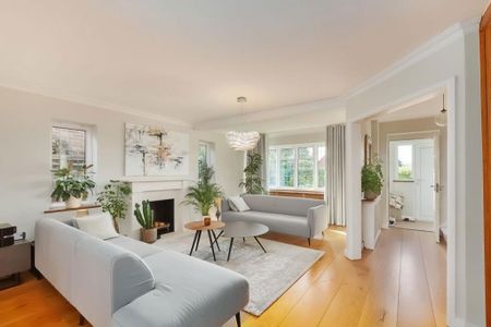 5 bedroom detached house to rent - Photo 3