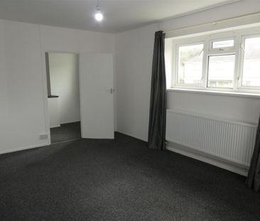 Caergynydd Road, Waunarlwydd, SA5 4RQ, Swansea - Photo 1