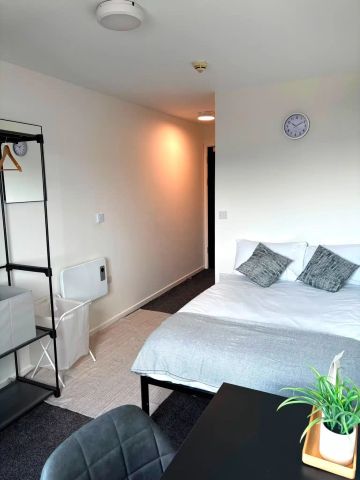 6 Bed Cluster Ensuite - Photo 2