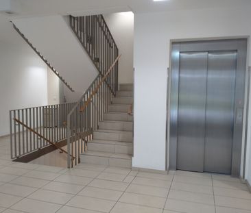 PURNHAGEN-IMMOBILIEN - Moderne 2-Zimmer-Wohnung mit Tiefgaragenstel... - Photo 1