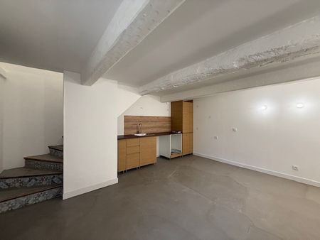 Location Appartement 2 pièces 44m² LA SEYNE SUR MER 83500 - Photo 4