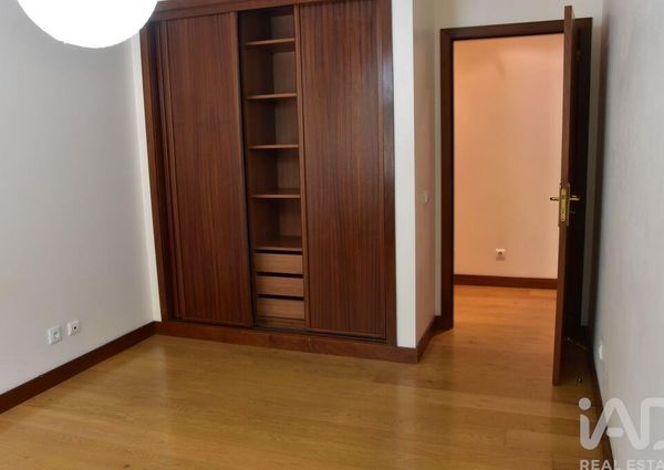 Apartamento T5 em Coimbra