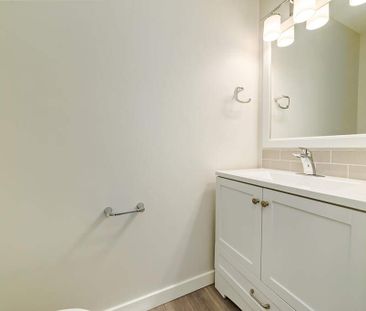 Renovated Suite - 3 Bedroom - Photo 5