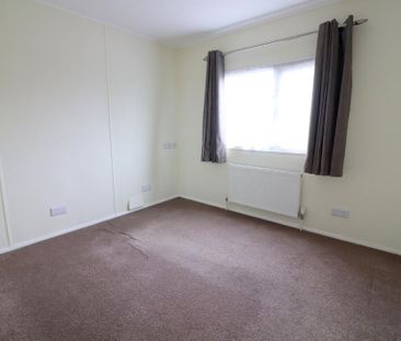 1 bedroom park home to rent - Photo 3
